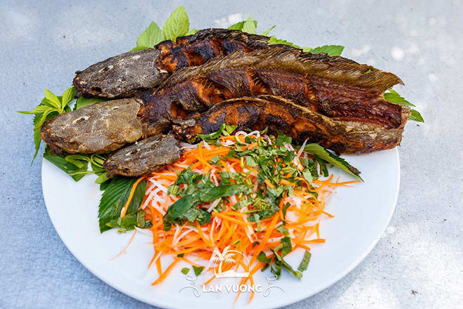 Thuê xe du lịch 16 chỗ đi KDL Lan Vương và những điều nên biết