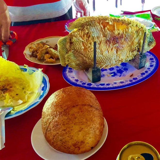 Thuê xe du lịch 16 chỗ đi KDL Lan Vương và những điều nên biết