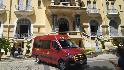 Cho thuê xe du lịch Hyundai Solati 16 chỗ cao cấp