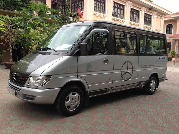 Cho thuê xe du lịch Mercedes Sprinter 16 chỗ giá tốt