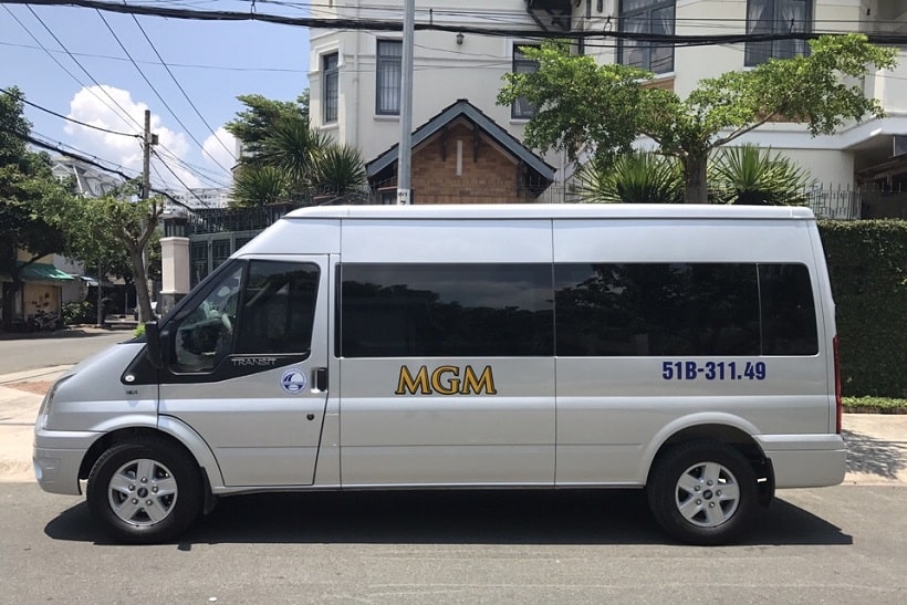 thuê xe 16 chỗ Ford Transit
