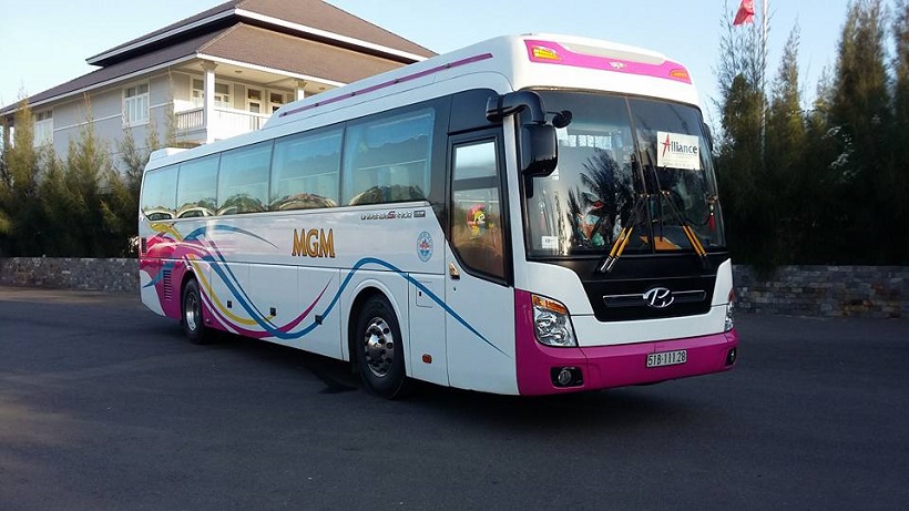 xe du lịch 45 chỗ MGM