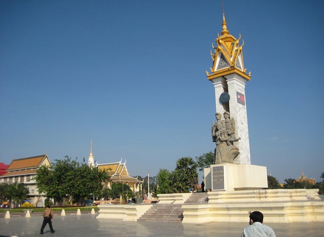 Thuê xe du lịch 16 chỗ đi CAMPUCHIA