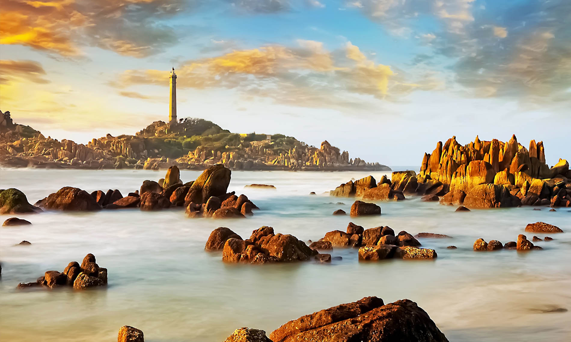 Những cung đường biển ngập nắng và gió ở Việt Nam