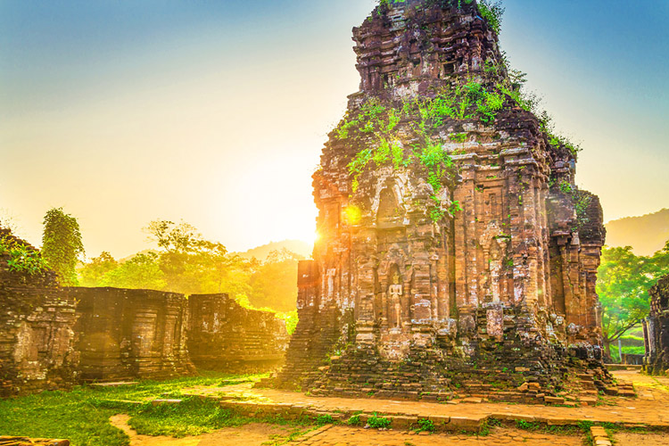 Những cung đường biển ngập nắng và gió ở Việt Nam